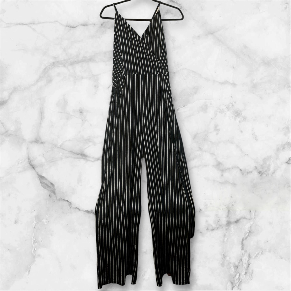 Bottom sharp Blue & white plunge open back women's L Jumpsuit. (380)